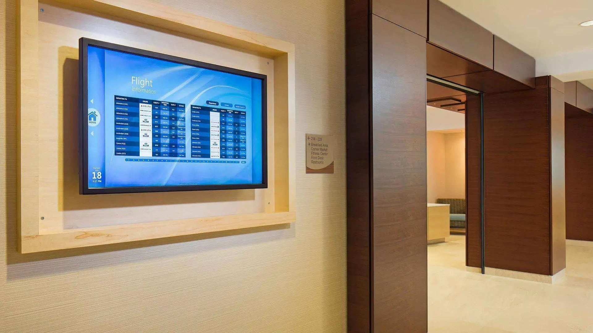 Fairfield Inn & Suites By Marriott Calgary Downtown 3*,