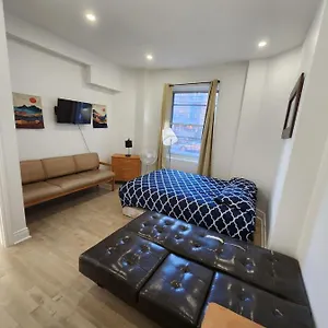 Cozy Full Unit Luxury For 2-3 People , Montreal Canada