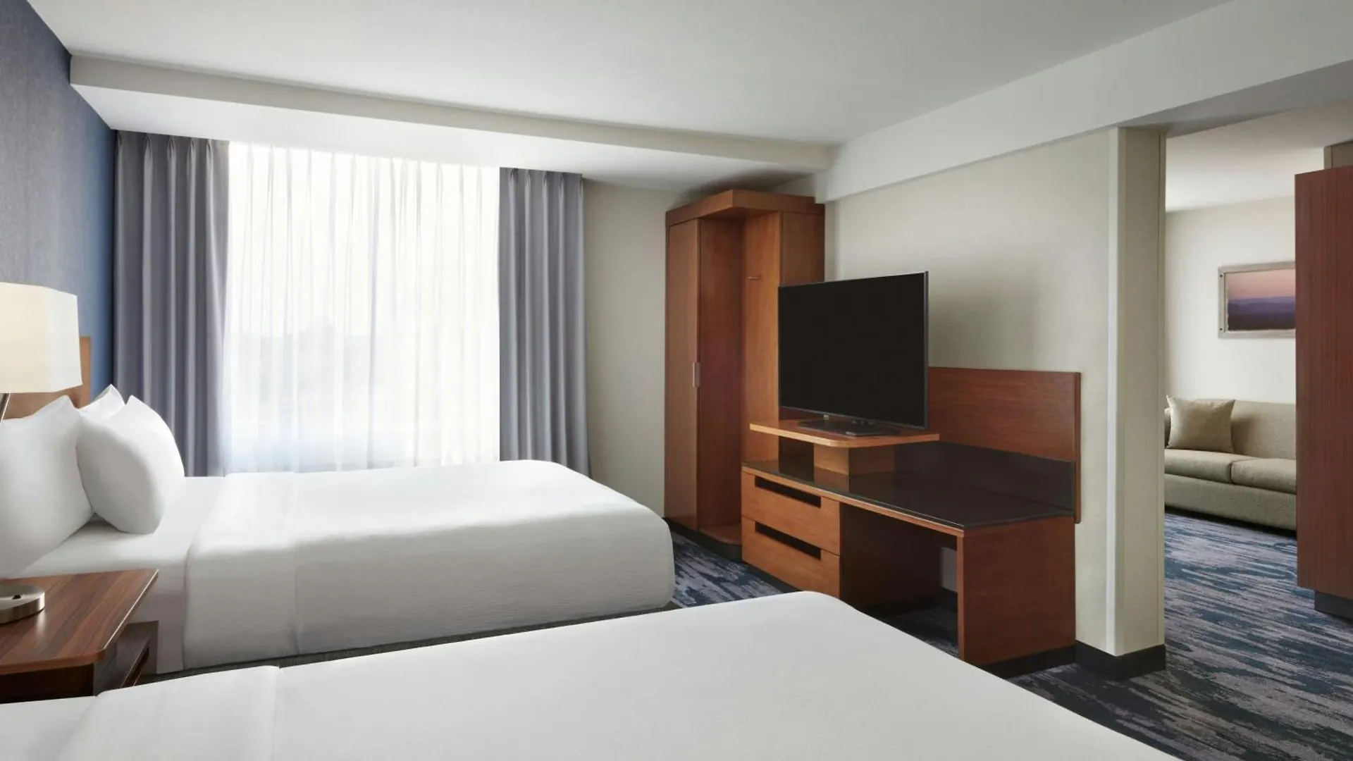 Fairfield Inn & Suites By Marriott Calgary Downtown Hotel